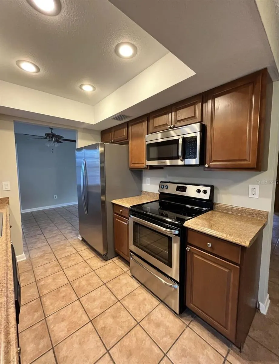 2224 WILLOW TREE TRL