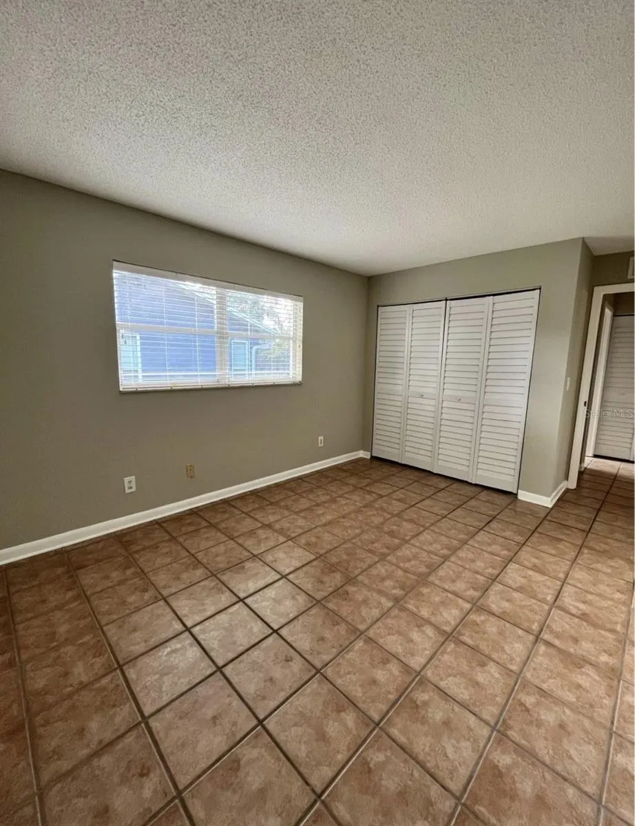 2224 WILLOW TREE TRL