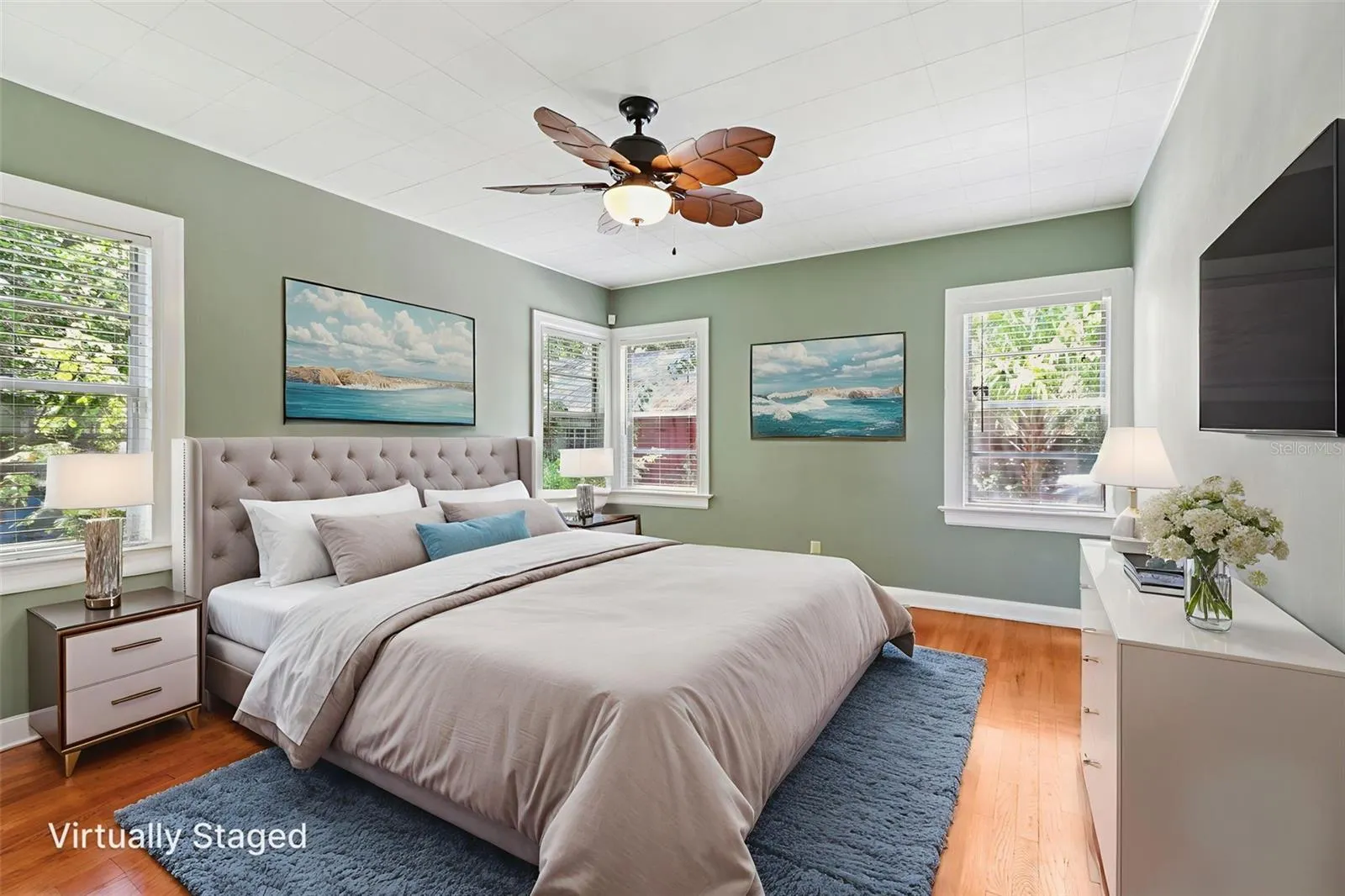 5803 ROBERTA CIR
