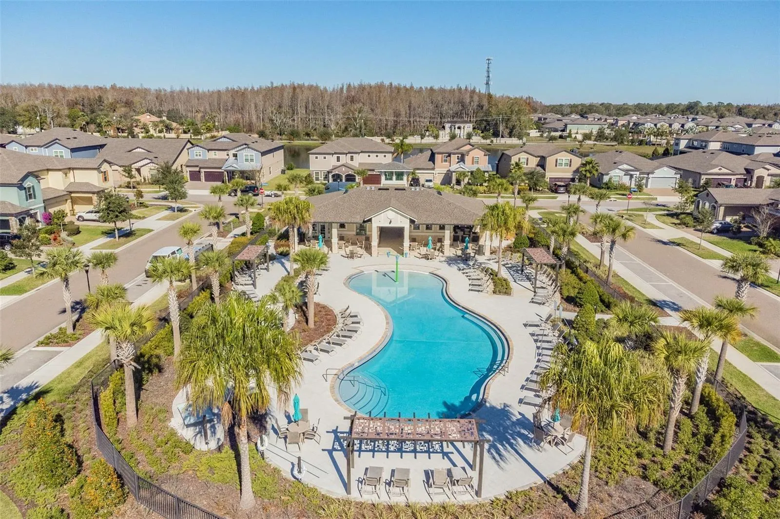 18757 BIRCHWOOD GROVES DR