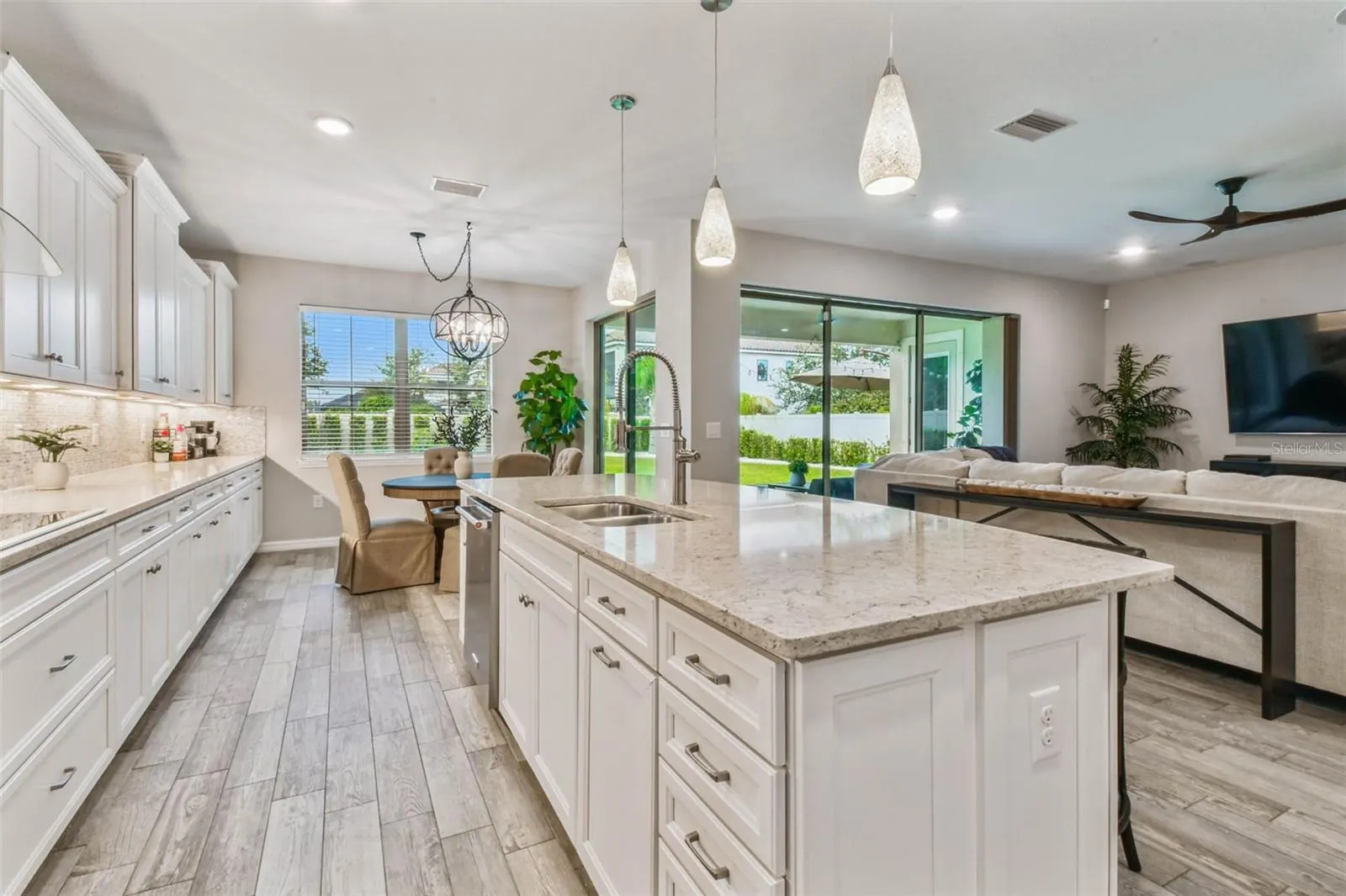 18757 BIRCHWOOD GROVES DR