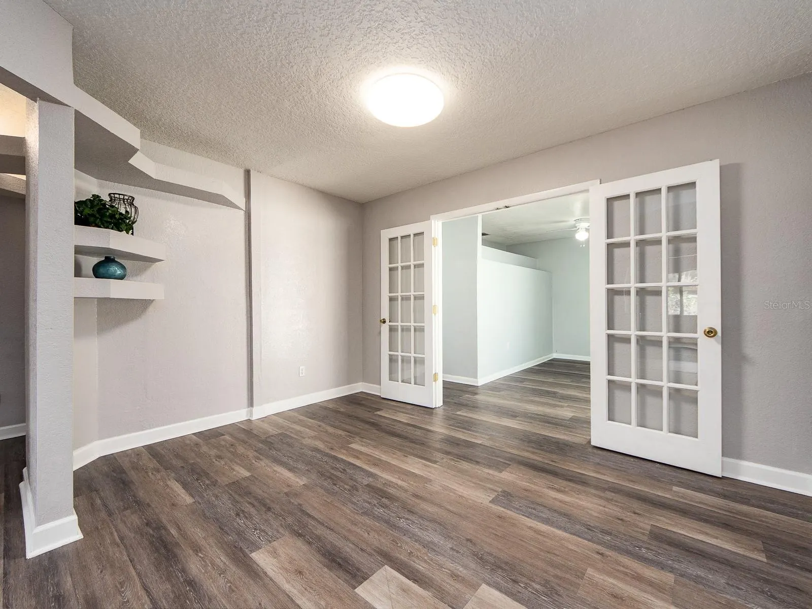 1549 LINWOOD DR