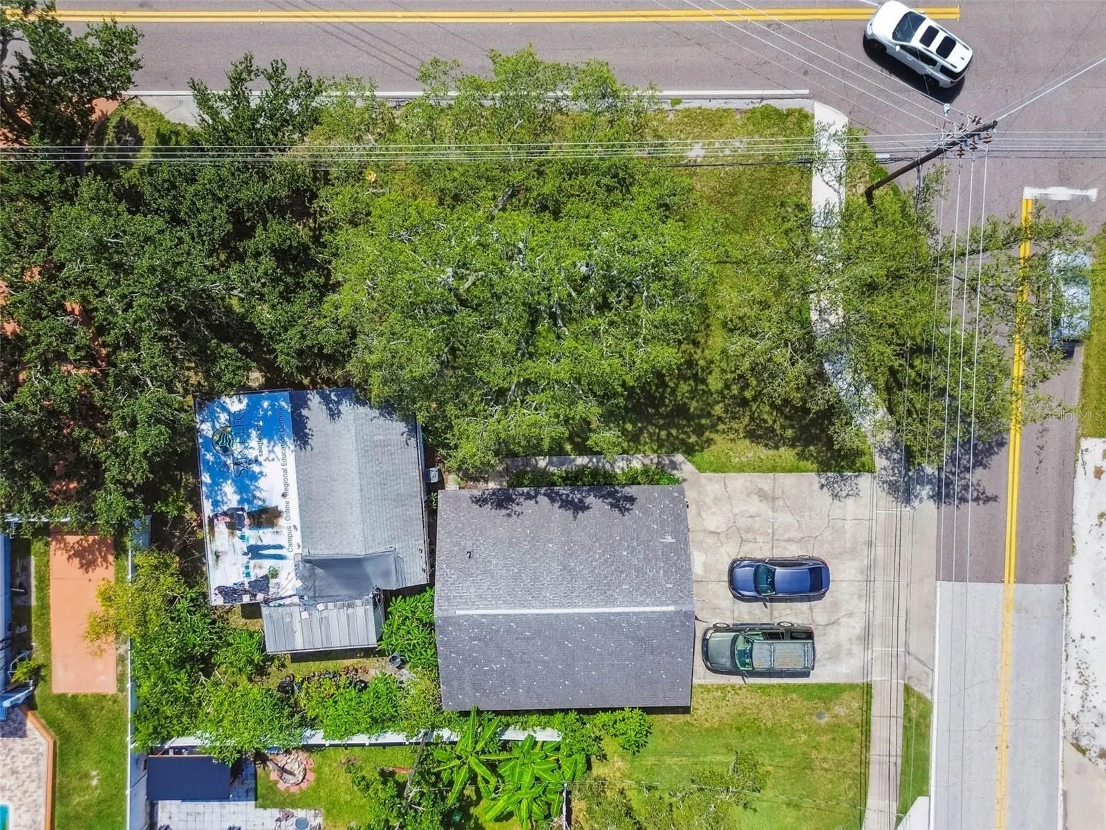 9399 ANTILLES DR