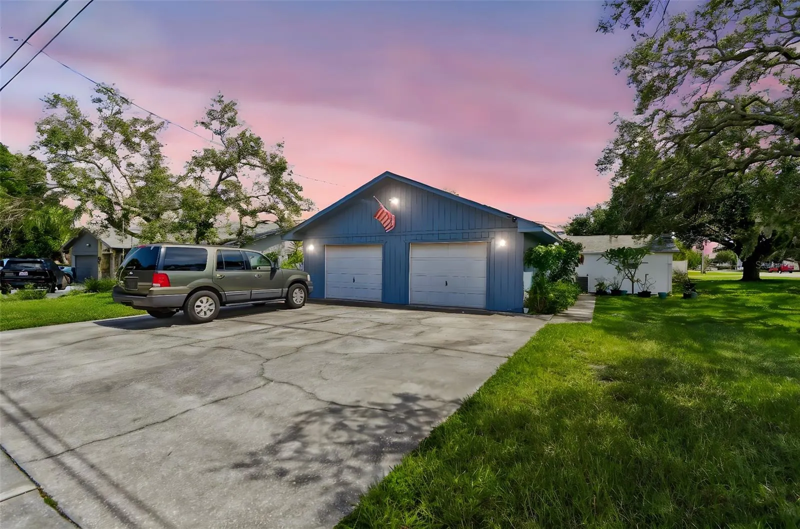 9399 ANTILLES DR