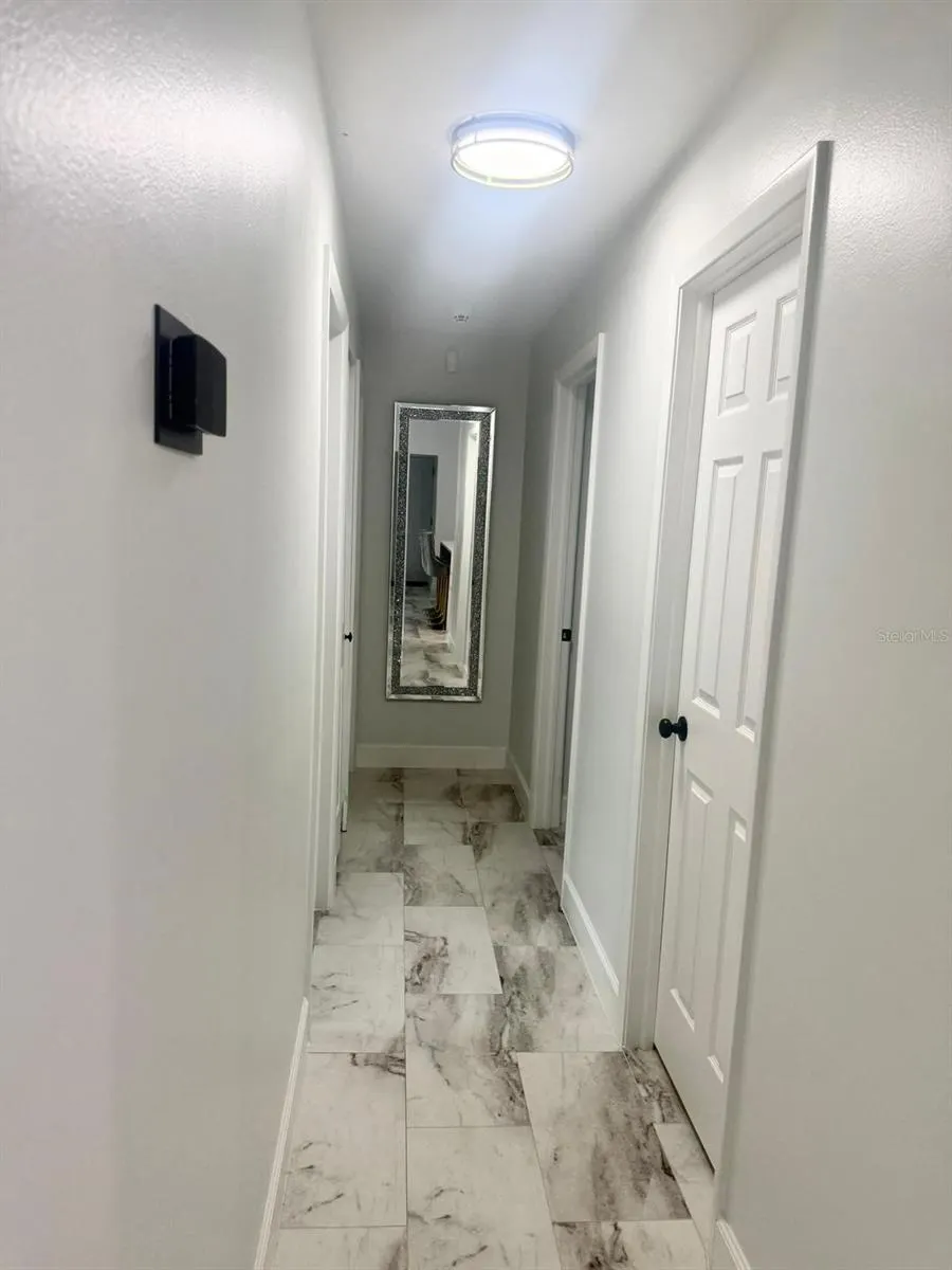 9411 N ROME CIR #1/2, #1/2