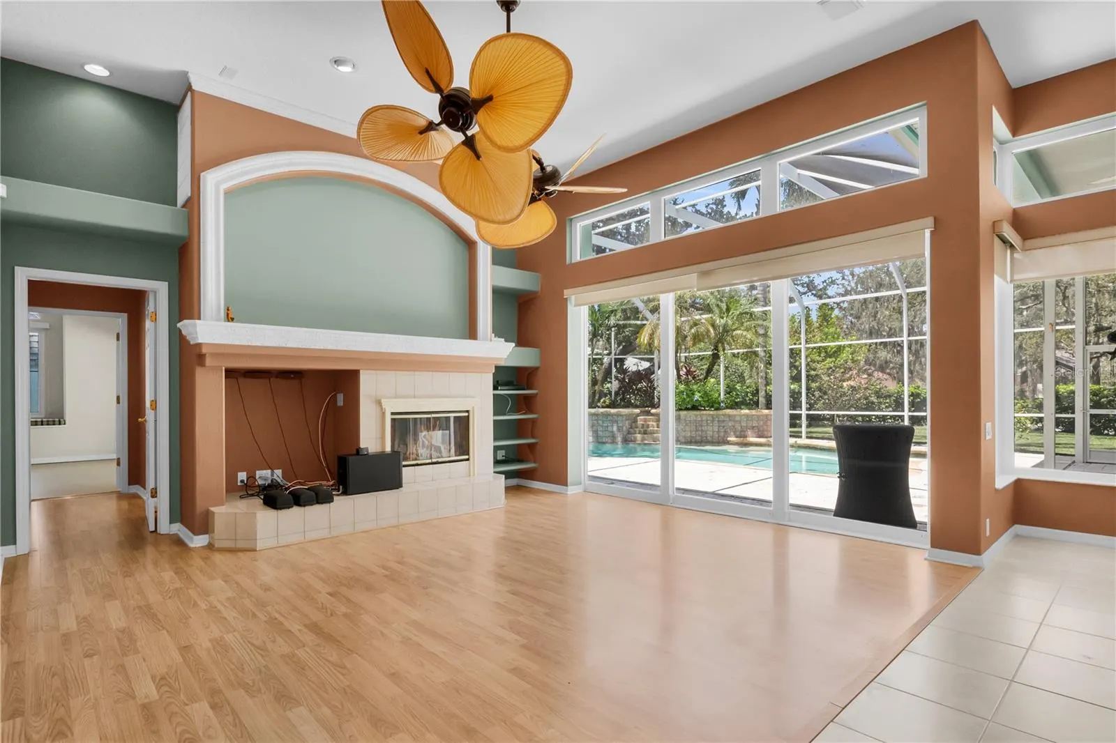 104 CAMELOT RIDGE DR