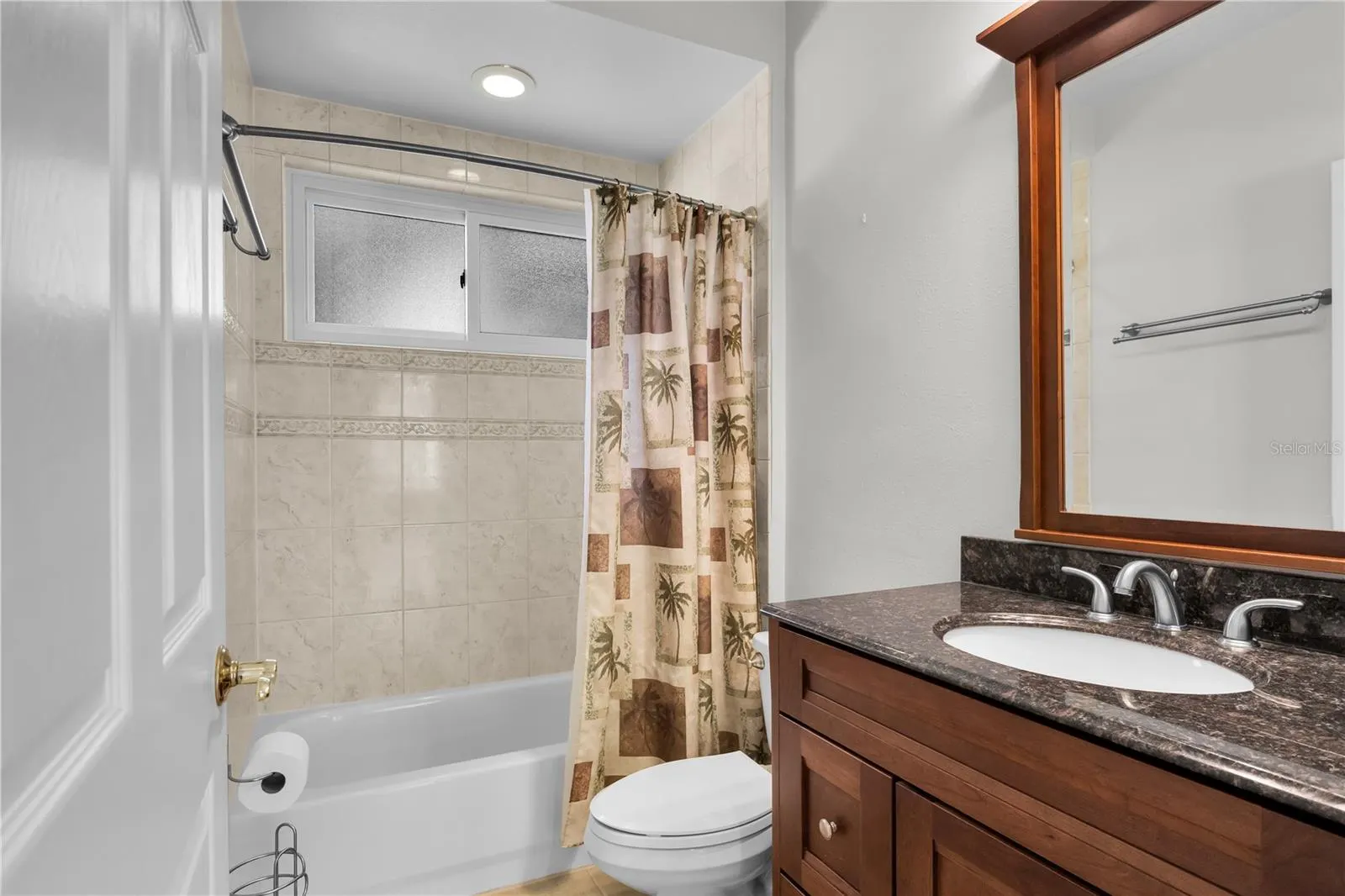 104 CAMELOT RIDGE DR