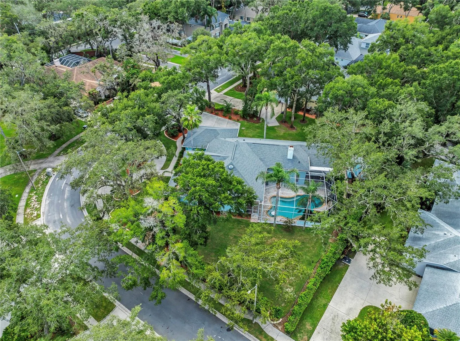 104 CAMELOT RIDGE DR