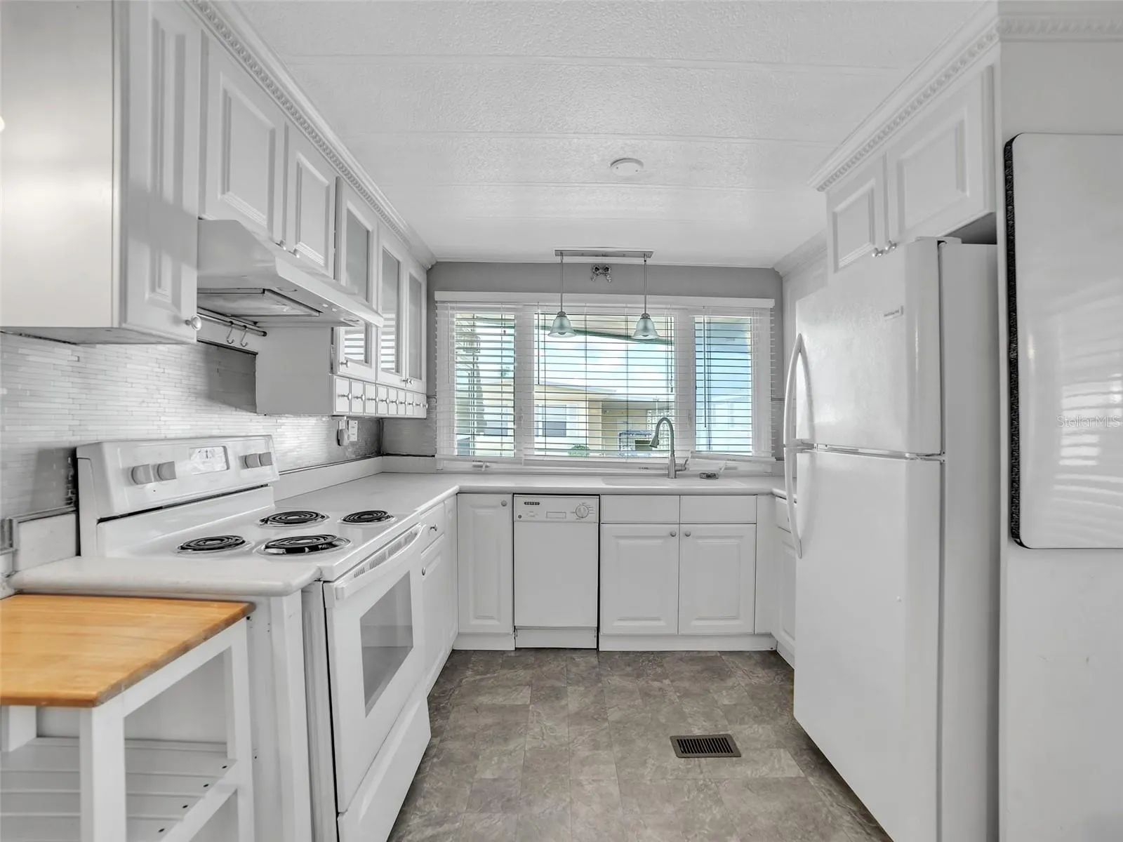 3225 SUMAC TER