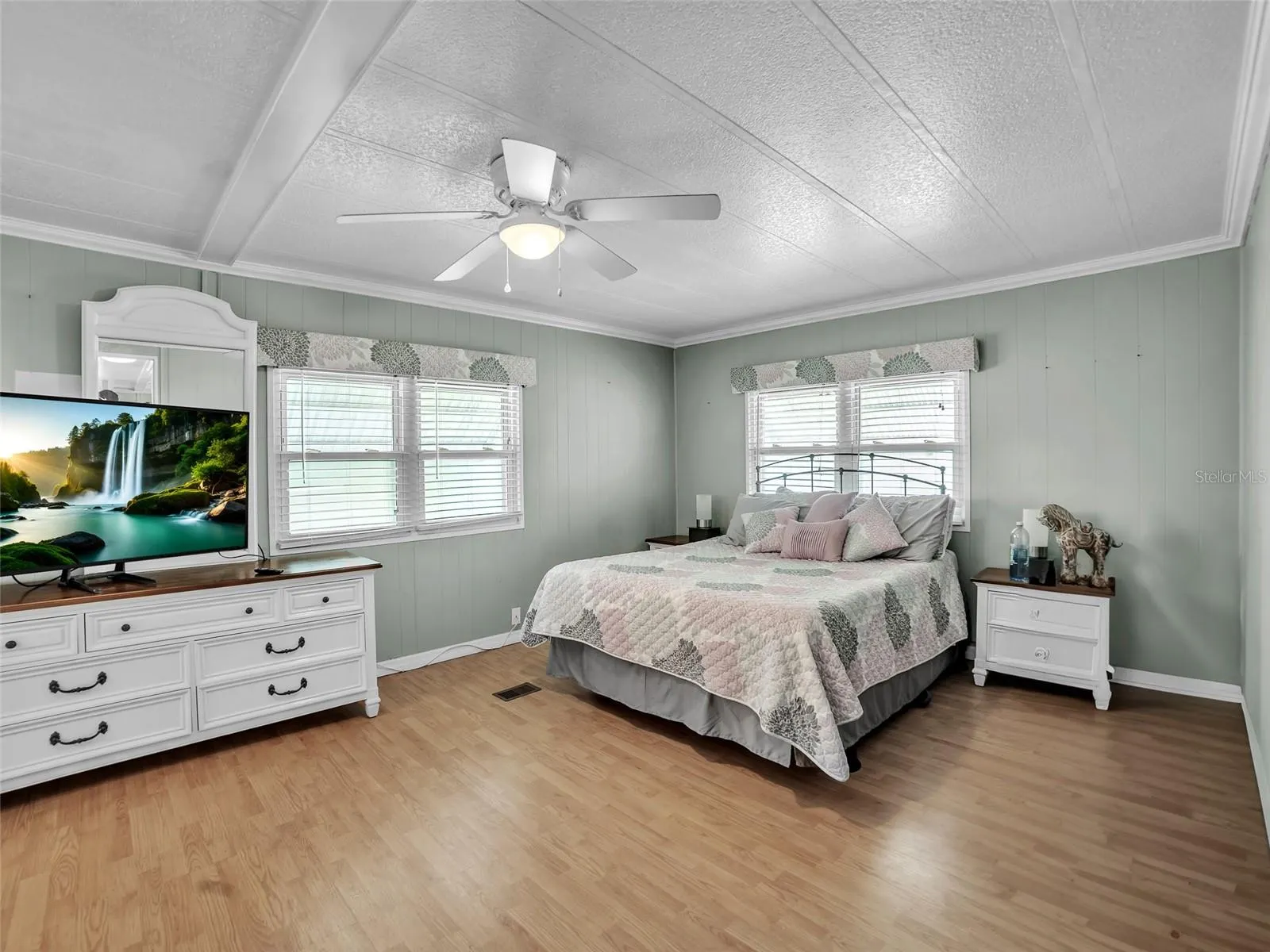 3225 SUMAC TER