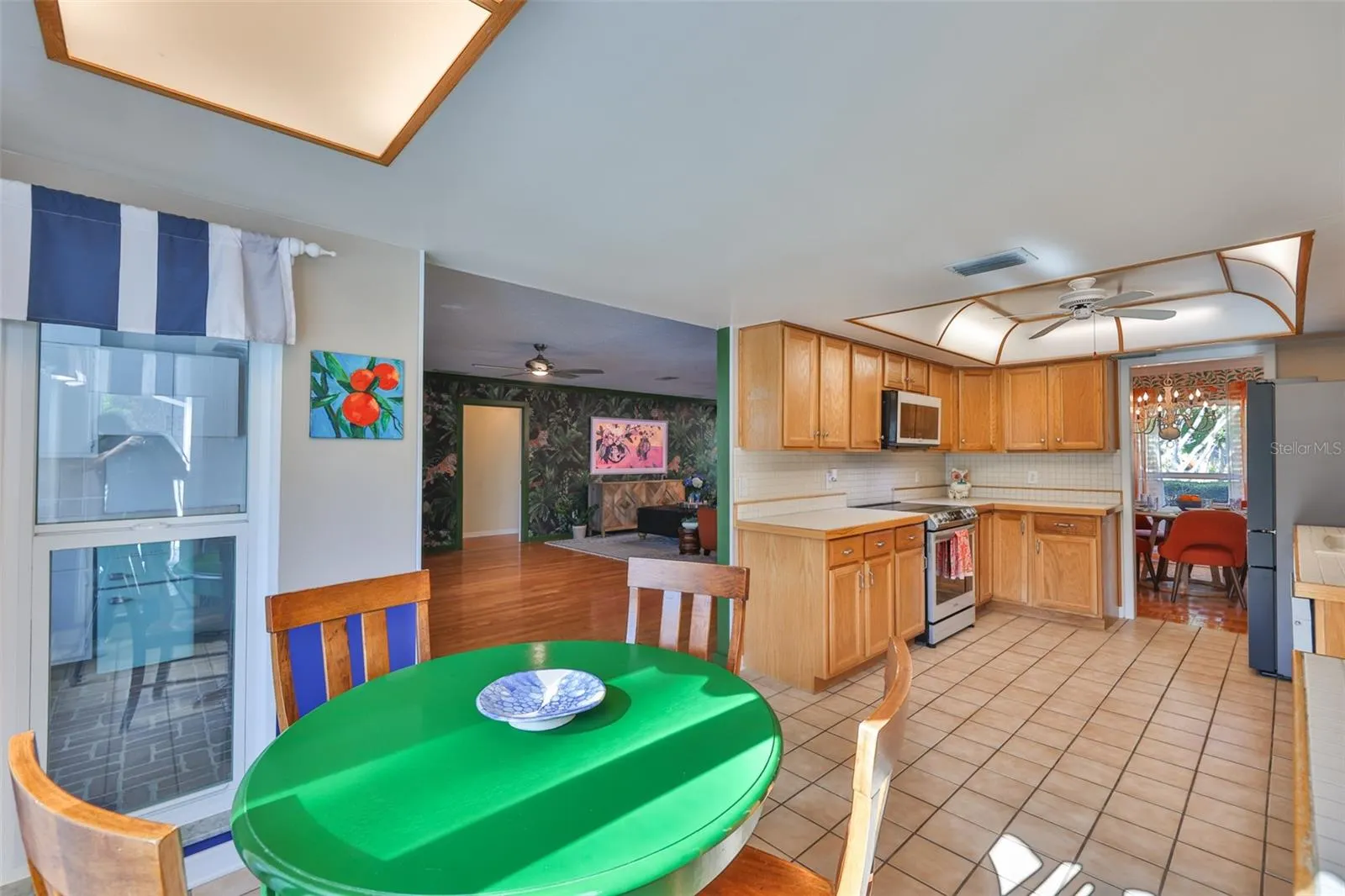 13562 LAKE MAGDALENE DR