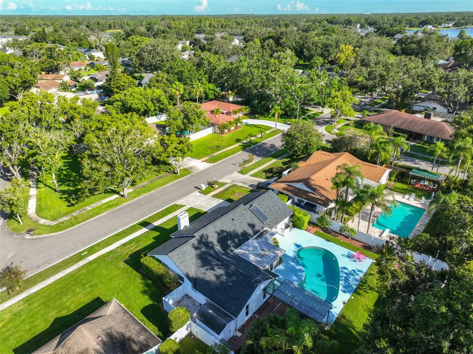 13562 LAKE MAGDALENE DR