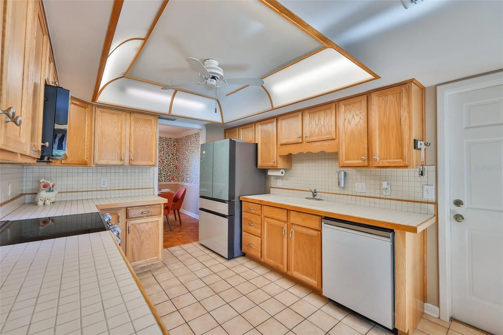 13562 LAKE MAGDALENE DR