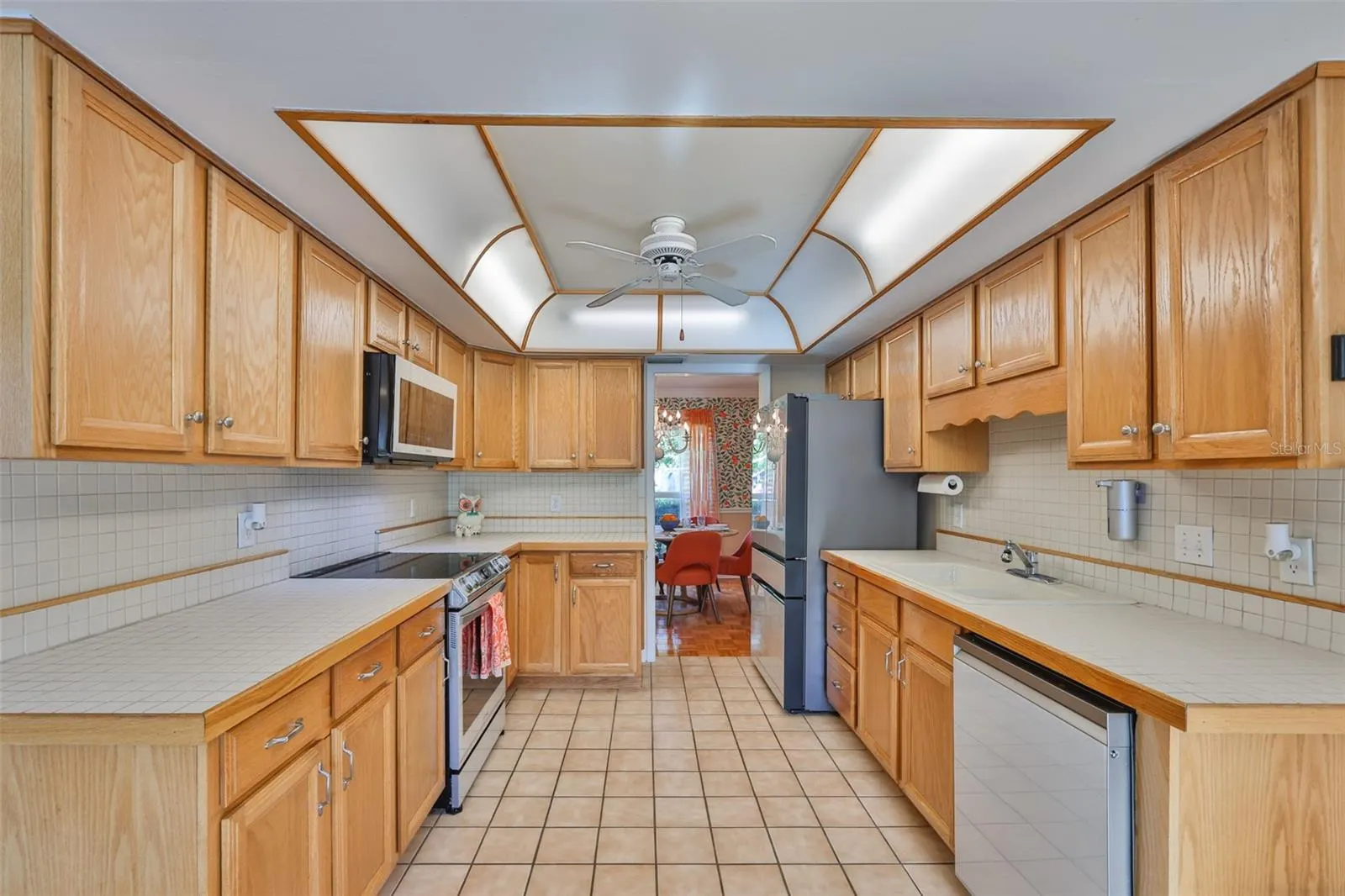 13562 LAKE MAGDALENE DR