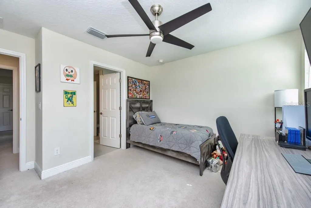 14529 WOODLAND SPUR DR