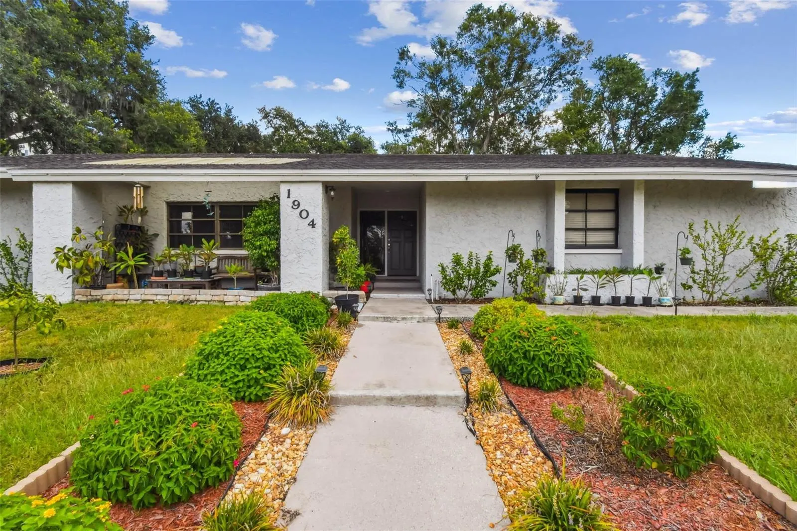1904 TEAKWOOD DR