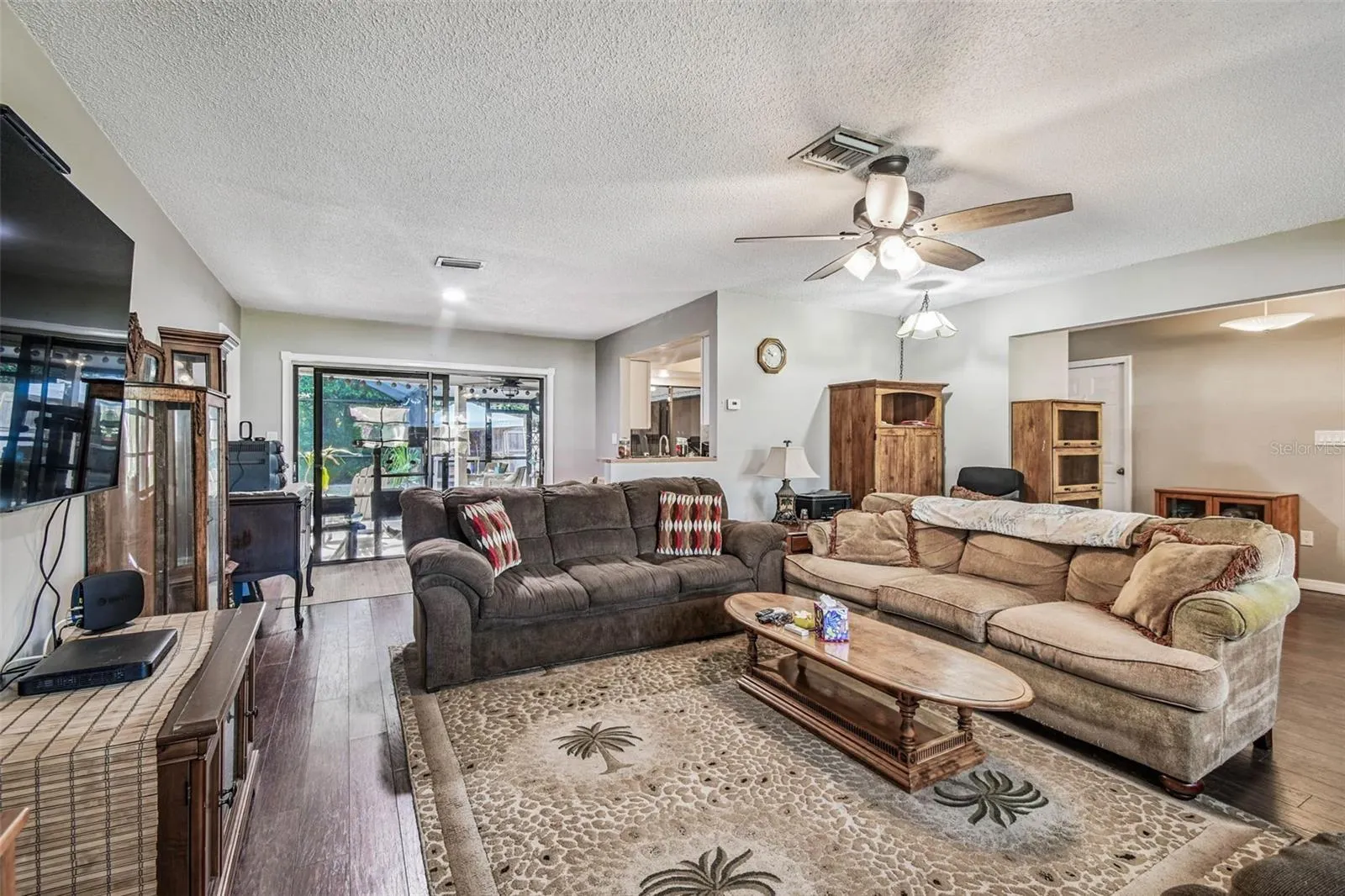 1904 TEAKWOOD DR