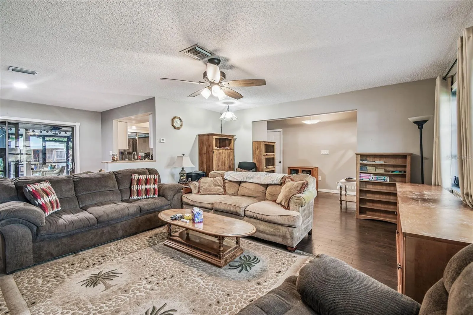 1904 TEAKWOOD DR