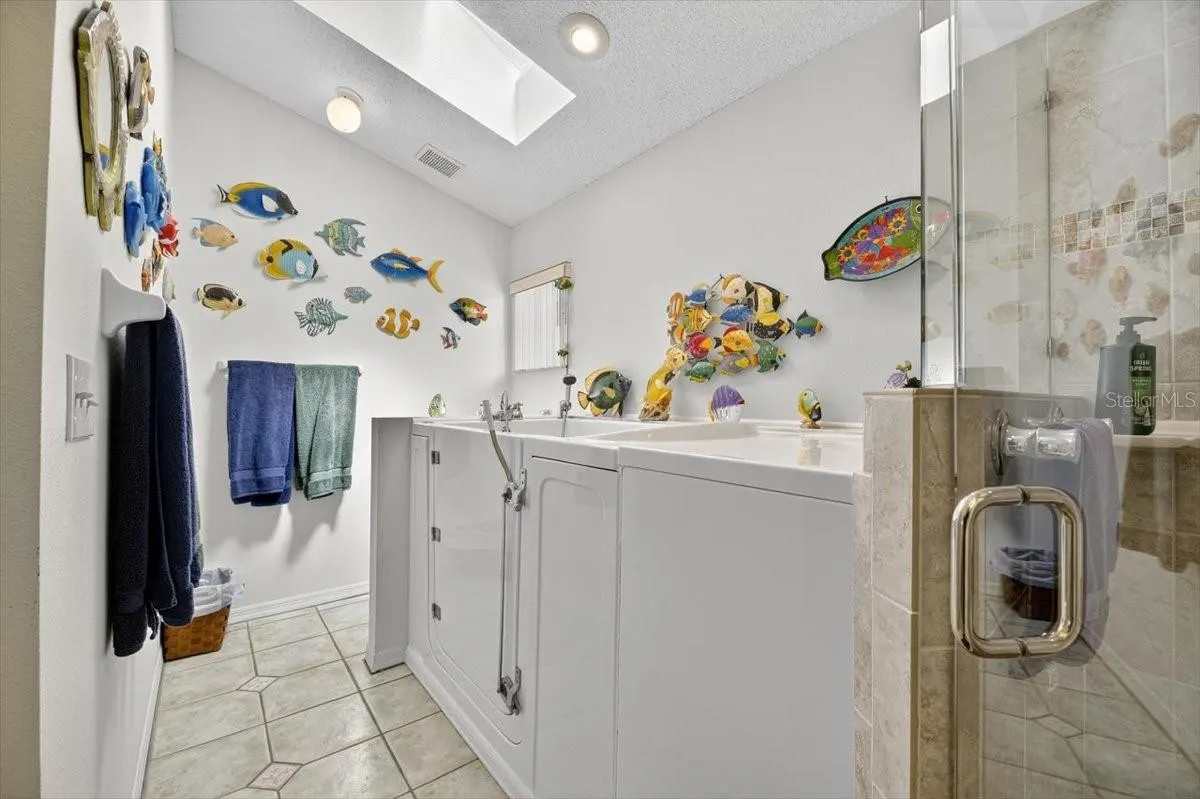 1828 E DEL WEBB BLVD