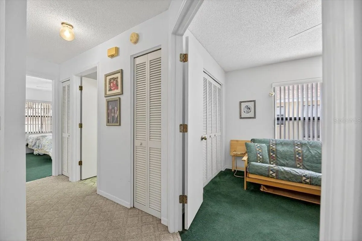 1828 E DEL WEBB BLVD