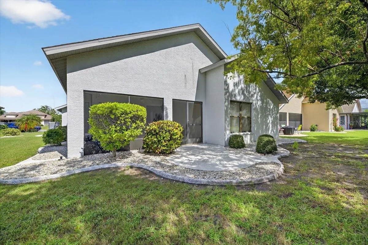 1828 E DEL WEBB BLVD