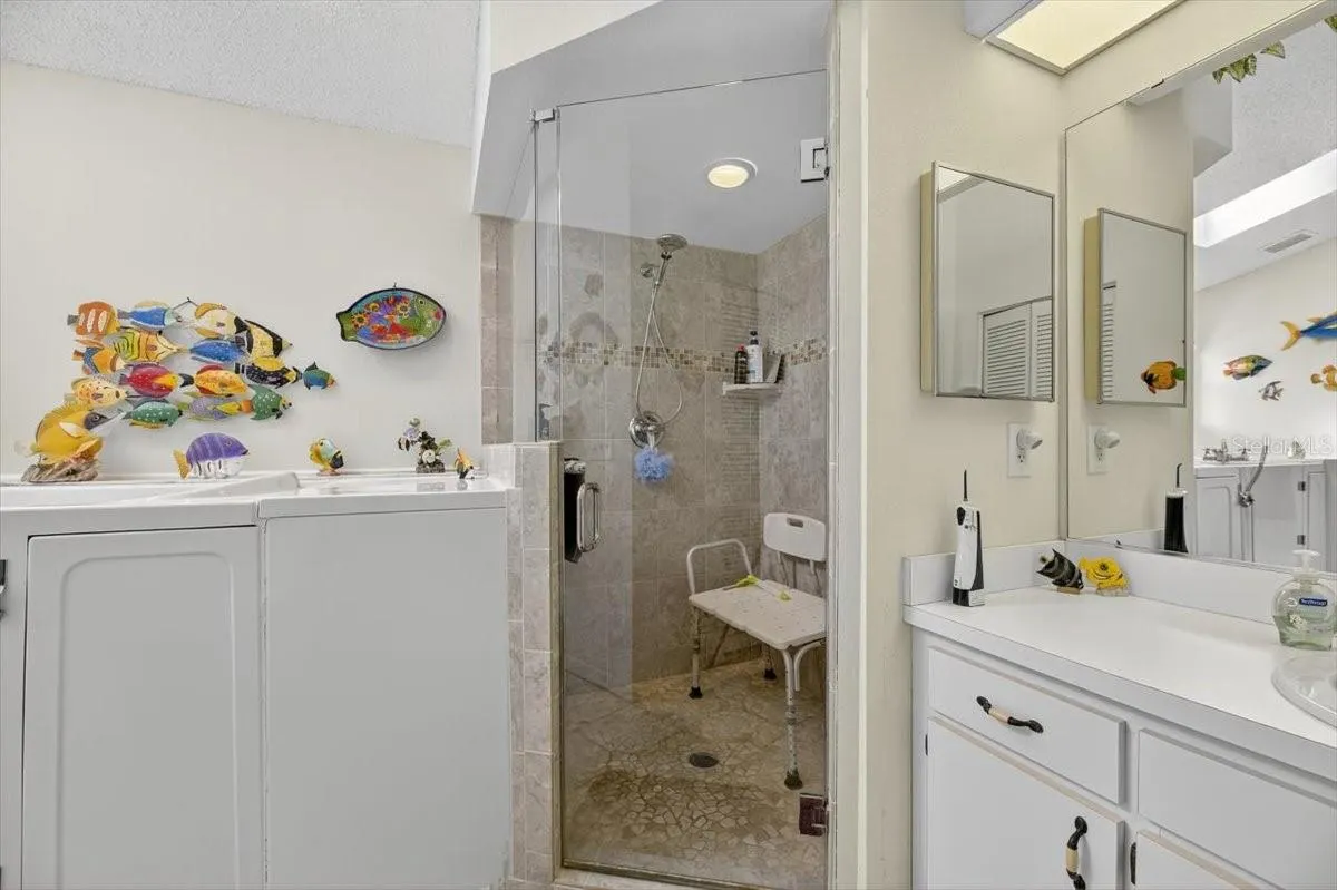 1828 E DEL WEBB BLVD