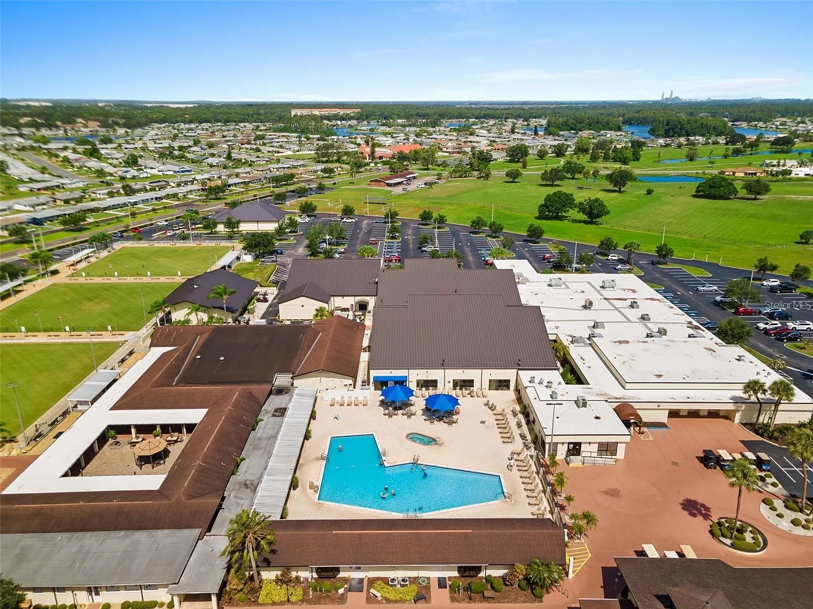 1828 E DEL WEBB BLVD