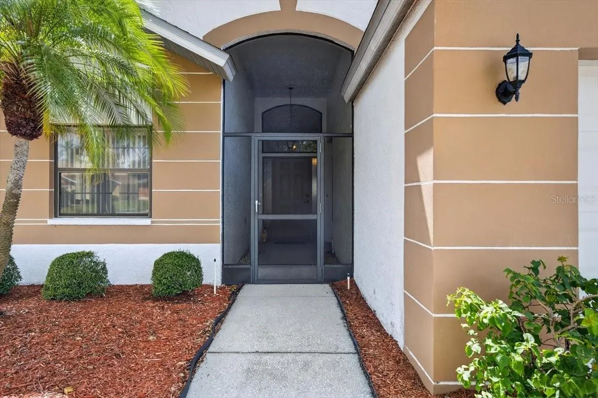 1828 E DEL WEBB BLVD