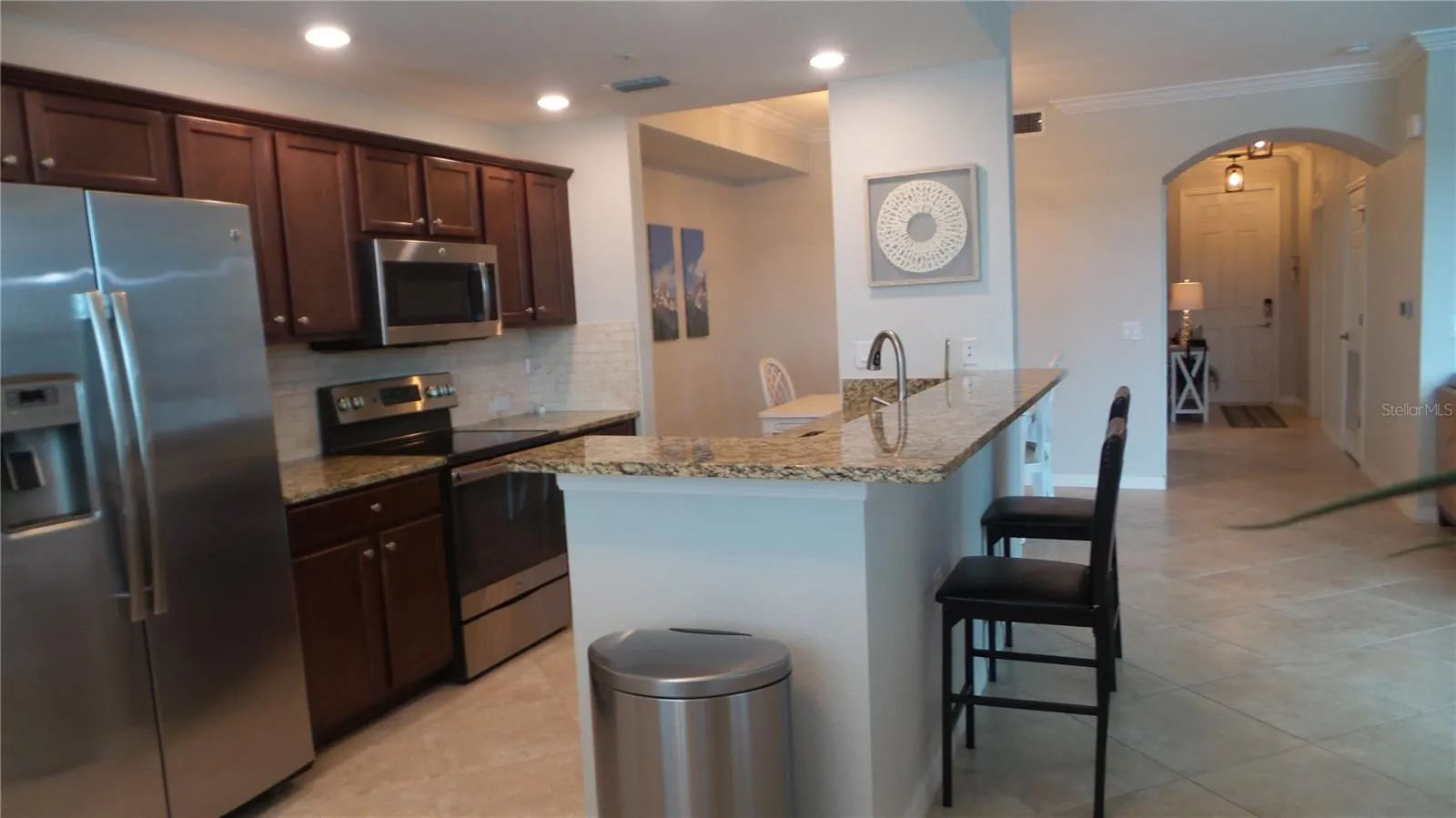16706 VARDON #302, #302