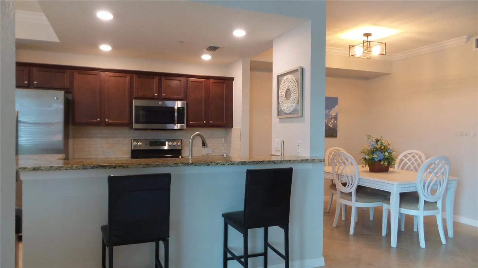 16706 VARDON #302, #302