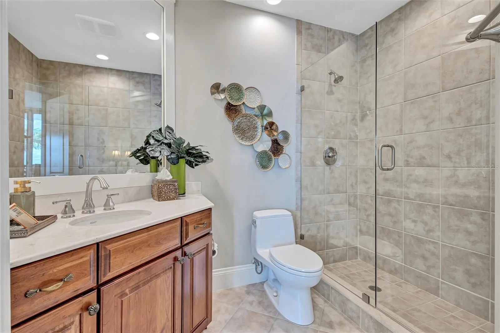 140 RIVIERA DUNES WAY #202, #202