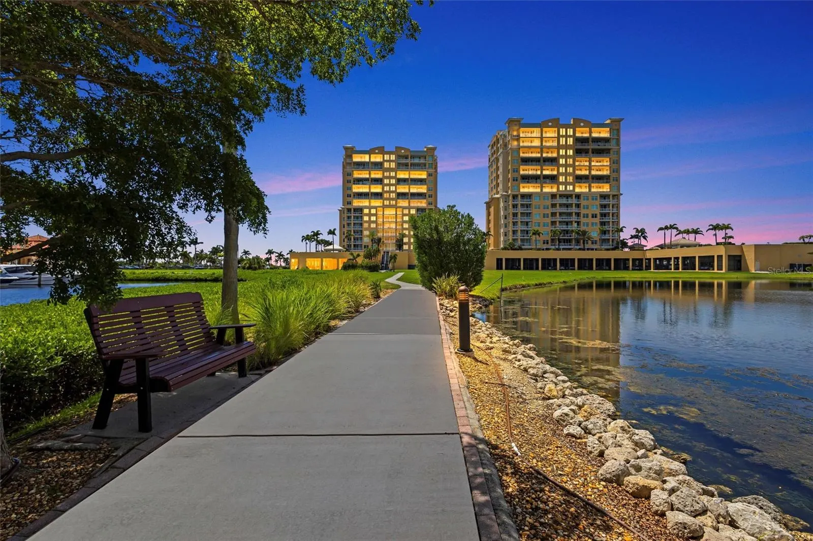 140 RIVIERA DUNES WAY #202, #202