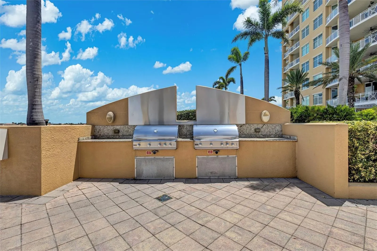 140 RIVIERA DUNES WAY #202, #202