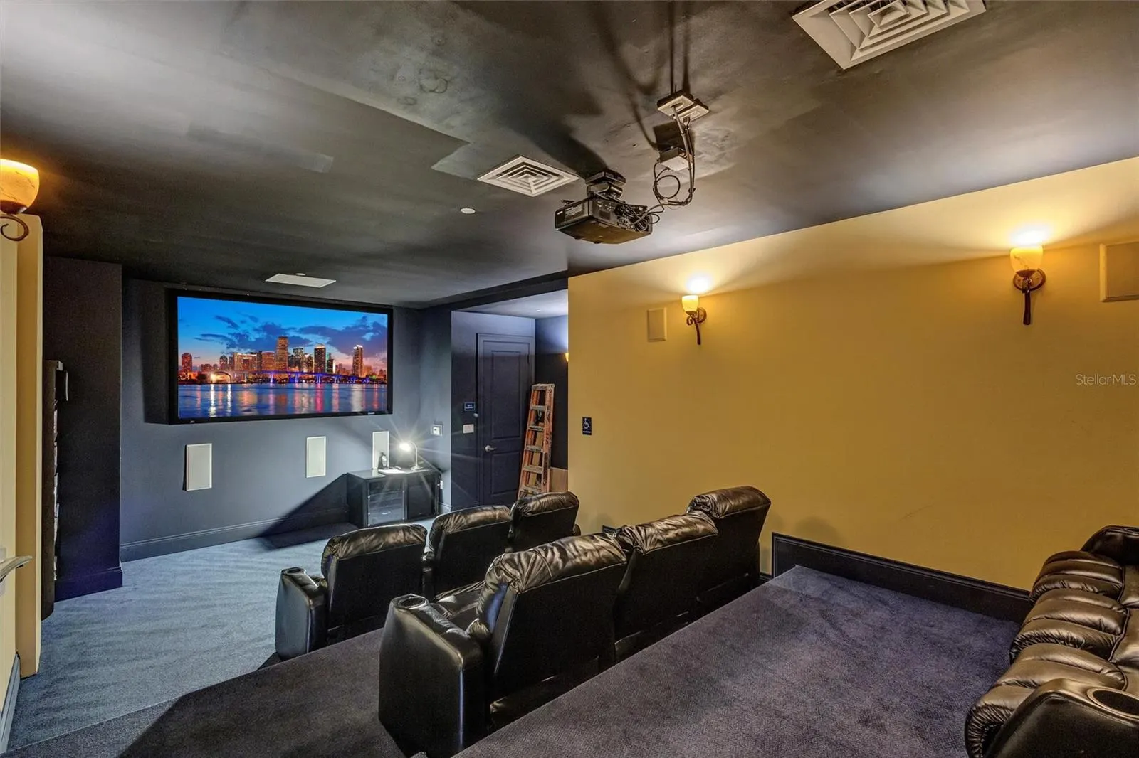140 RIVIERA DUNES WAY #202, #202