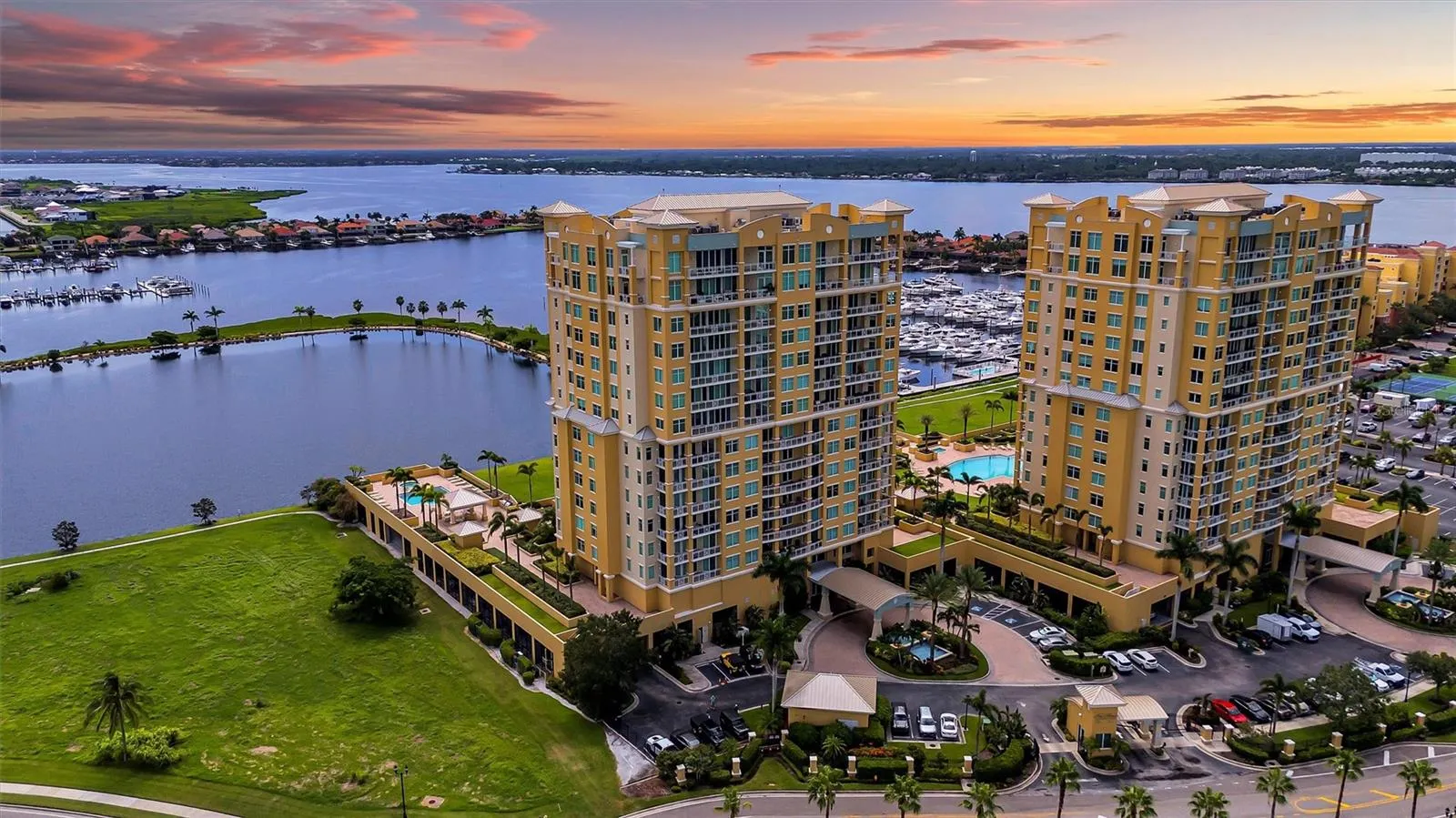 140 RIVIERA DUNES WAY #202, #202