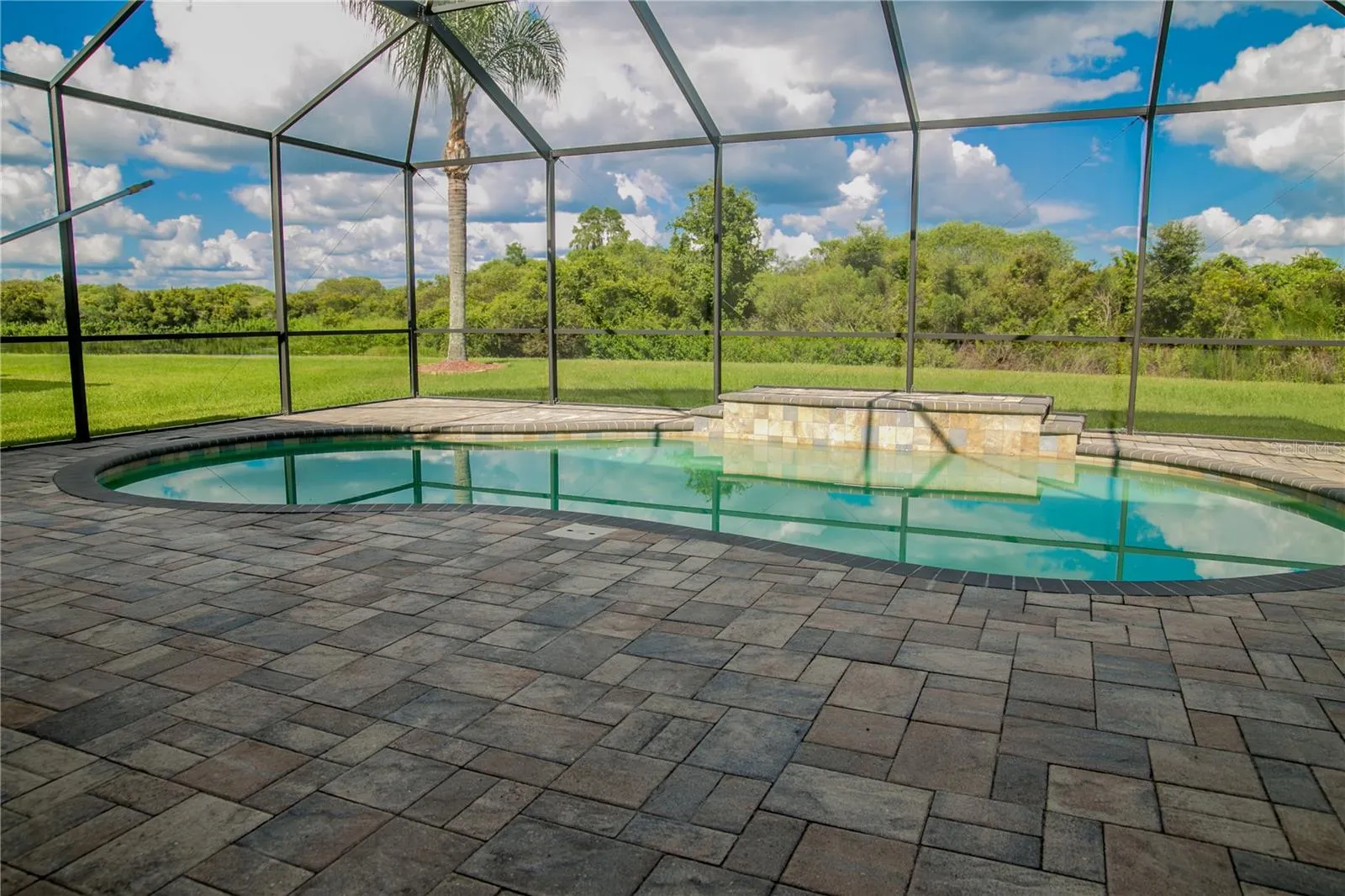10811 BREAKING ROCKS DR