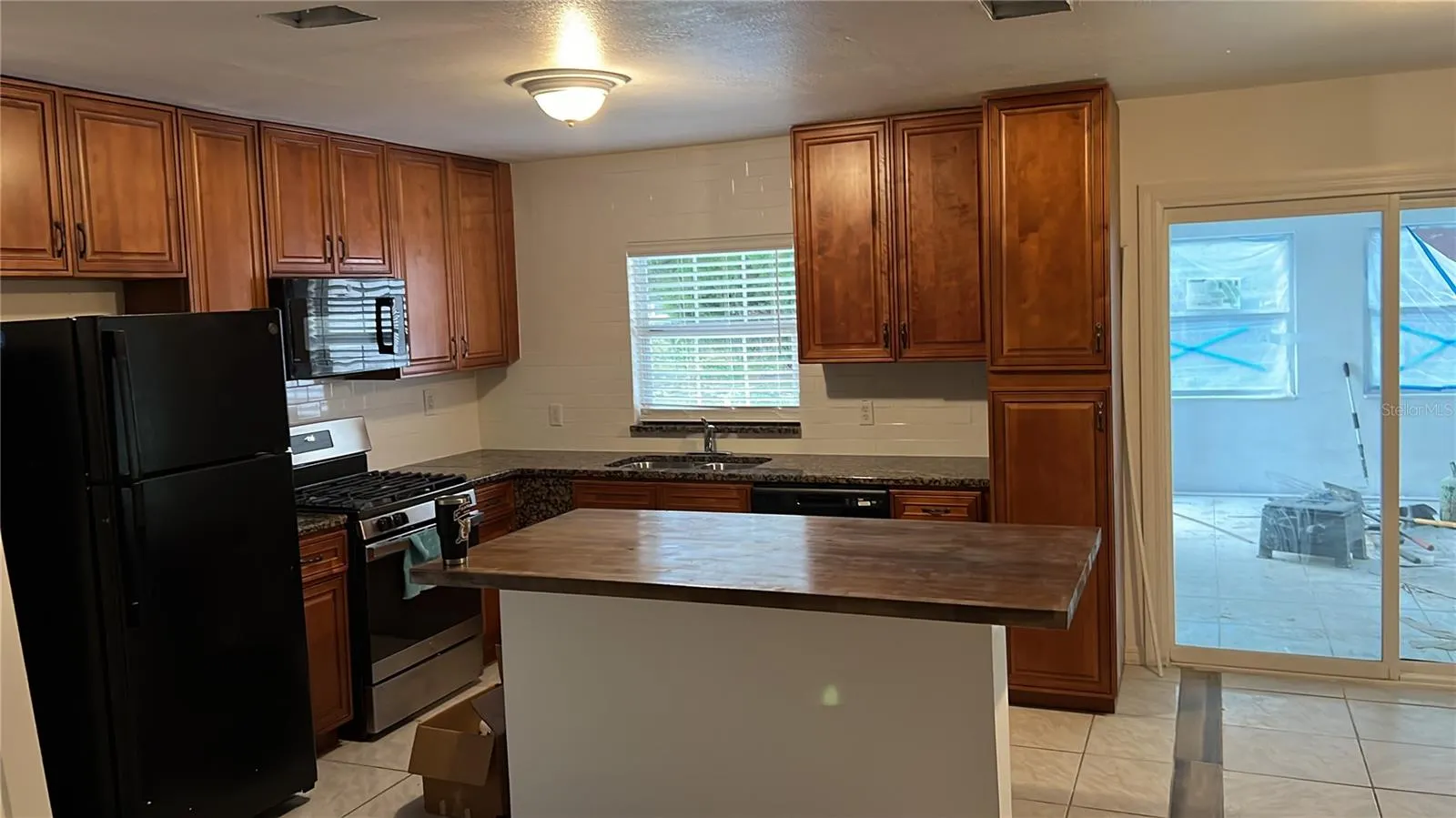 2777 NAUTILUS DR