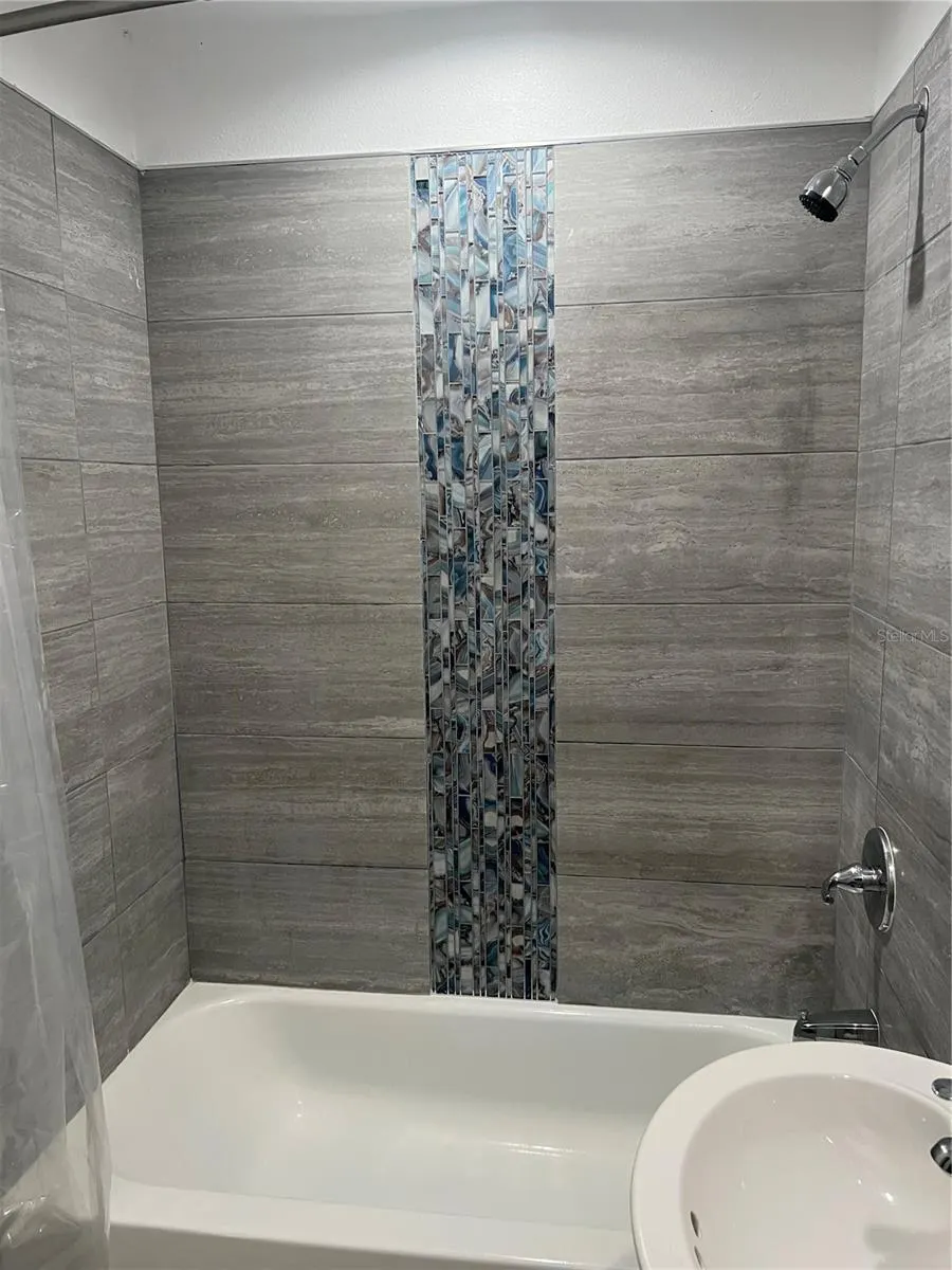 2777 NAUTILUS DR