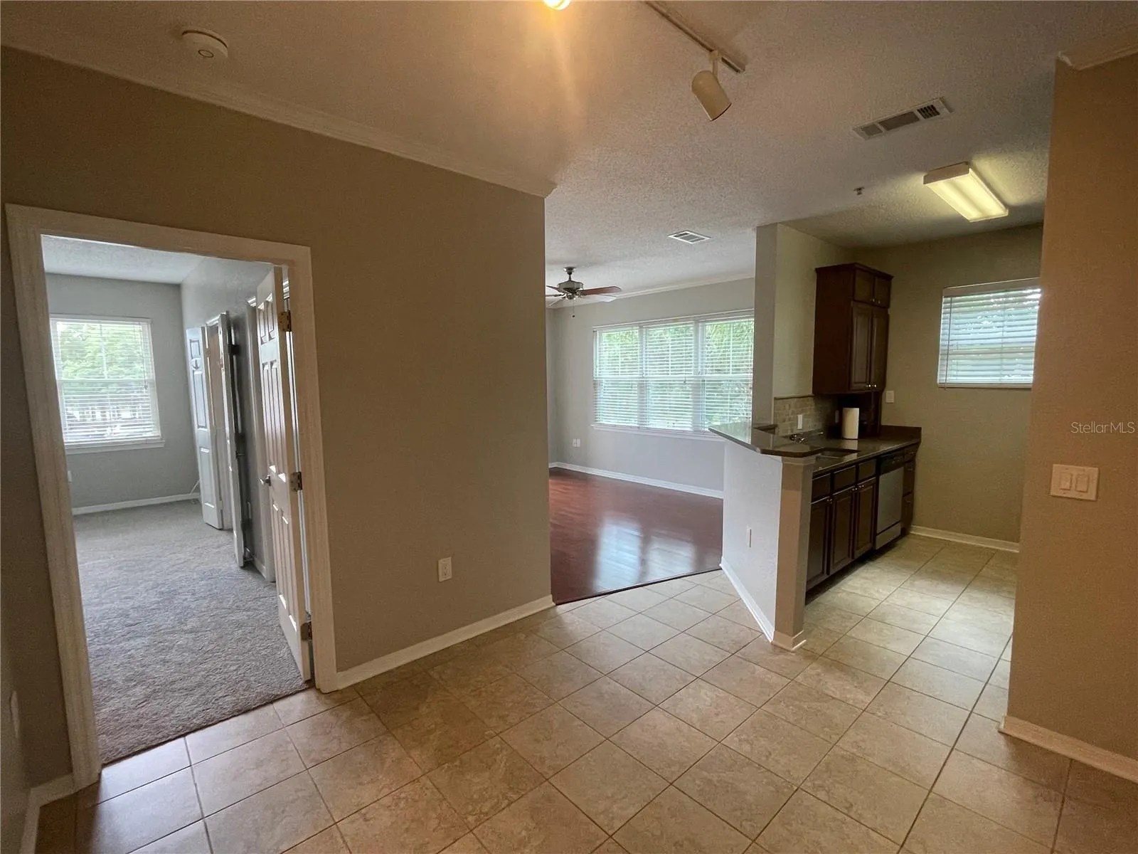 18001 RICHMOND PLACE DR #925, #925