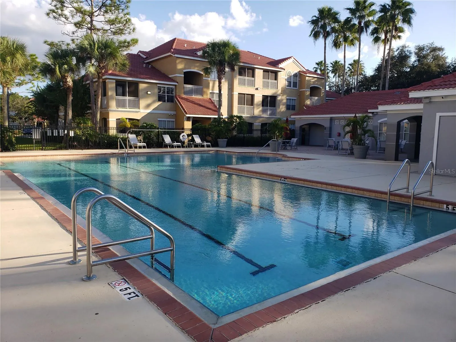 18001 RICHMOND PLACE DR #925, #925