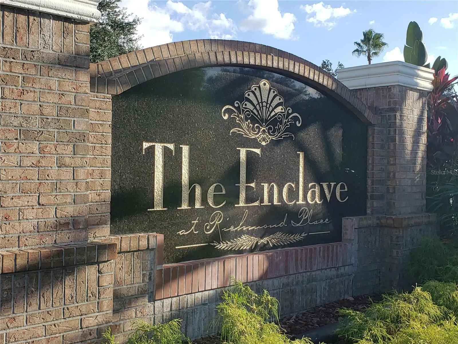 18001 RICHMOND PLACE DR #925, #925
