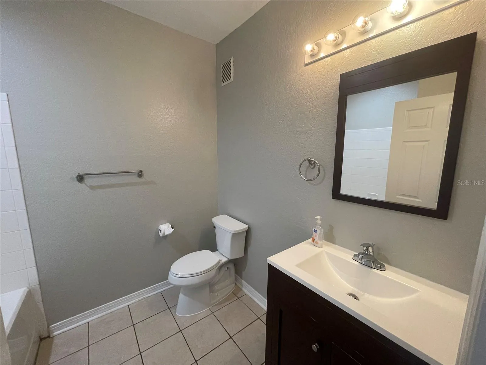 18001 RICHMOND PLACE DR #925, #925