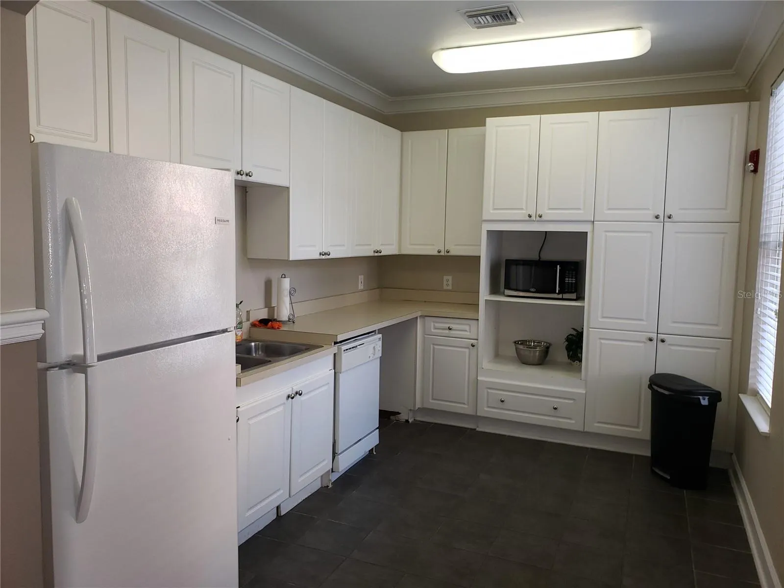 18001 RICHMOND PLACE DR #925, #925