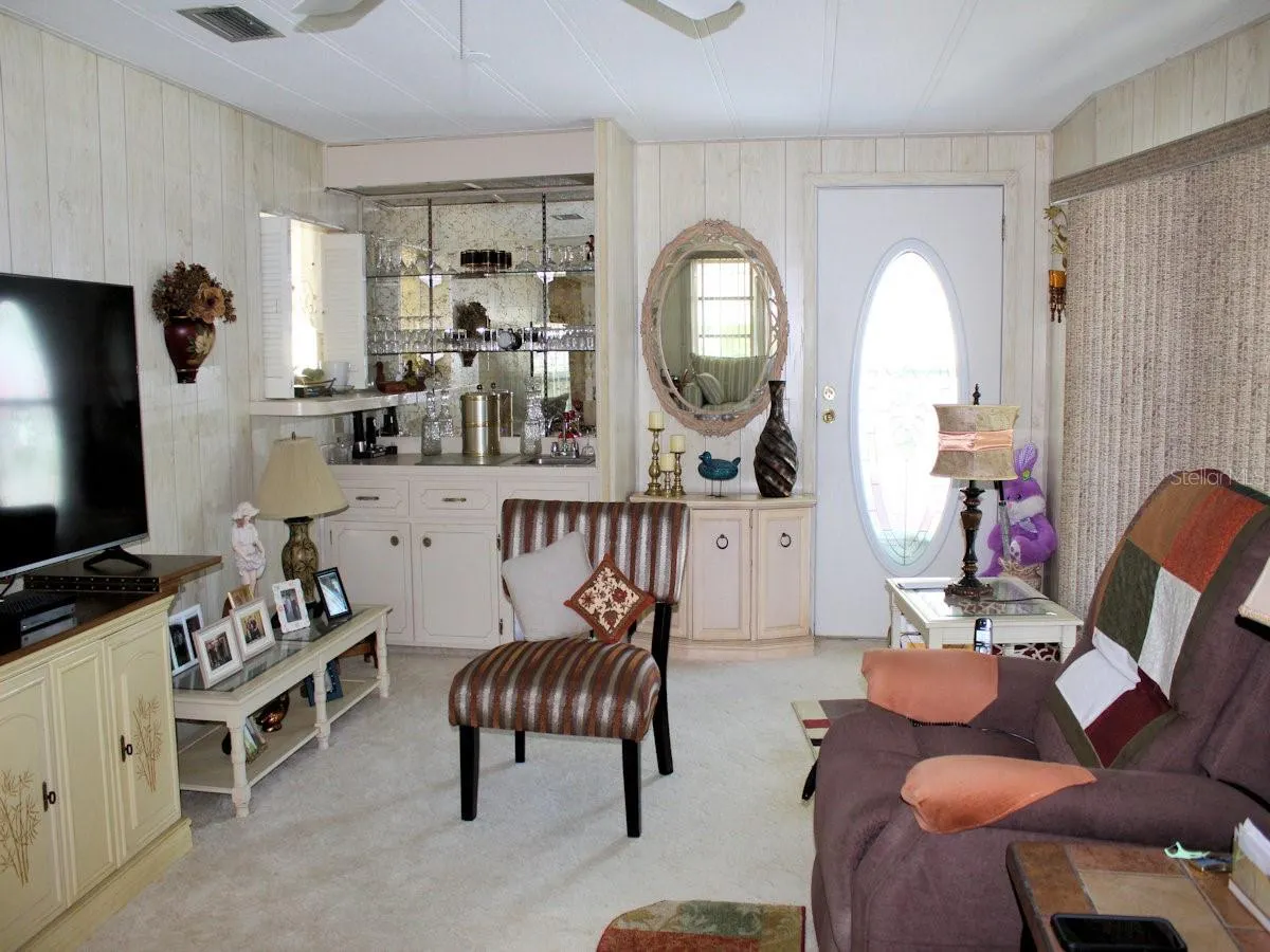 129 ROYAL PALM CIR