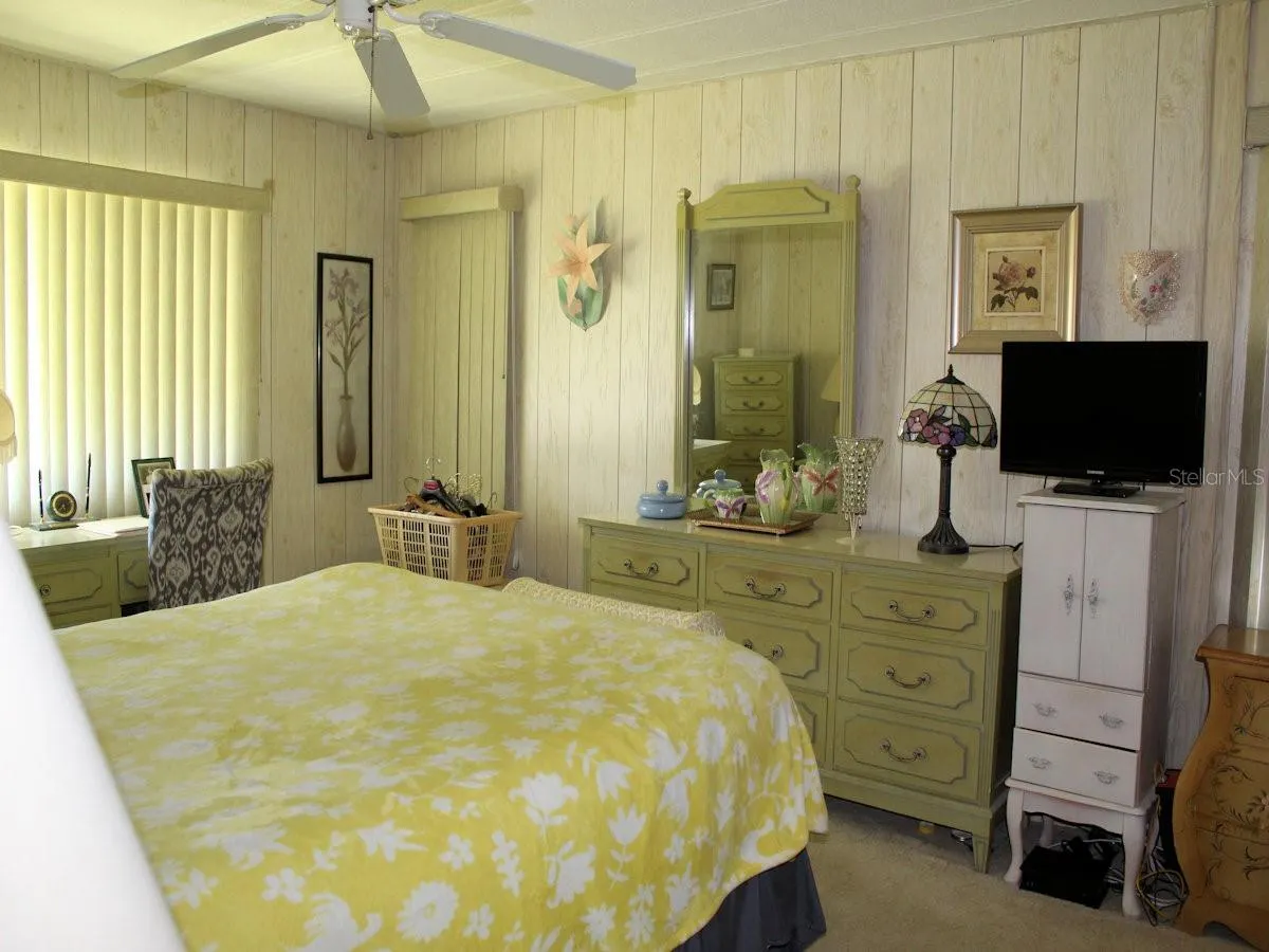 129 ROYAL PALM CIR