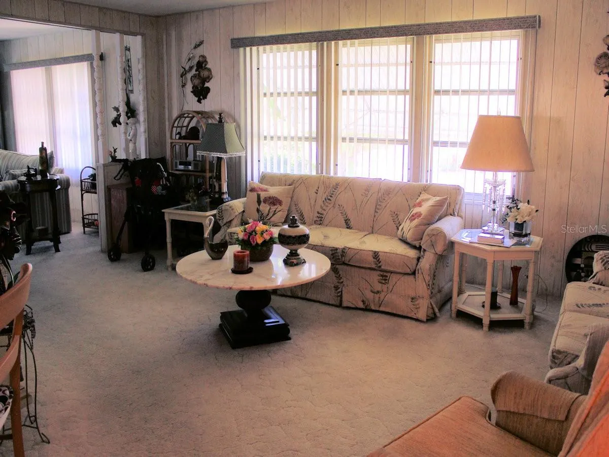 129 ROYAL PALM CIR