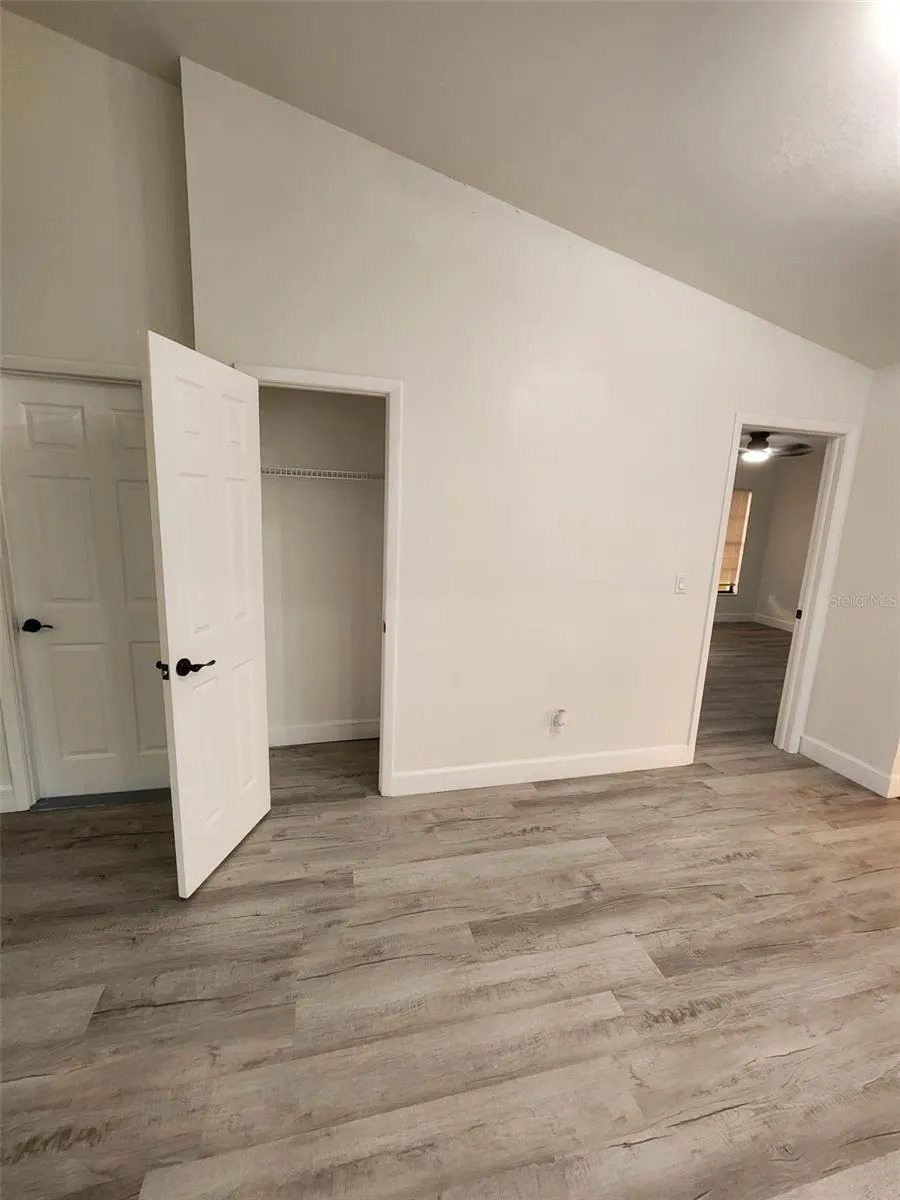 8058 DEERWOOD CIR