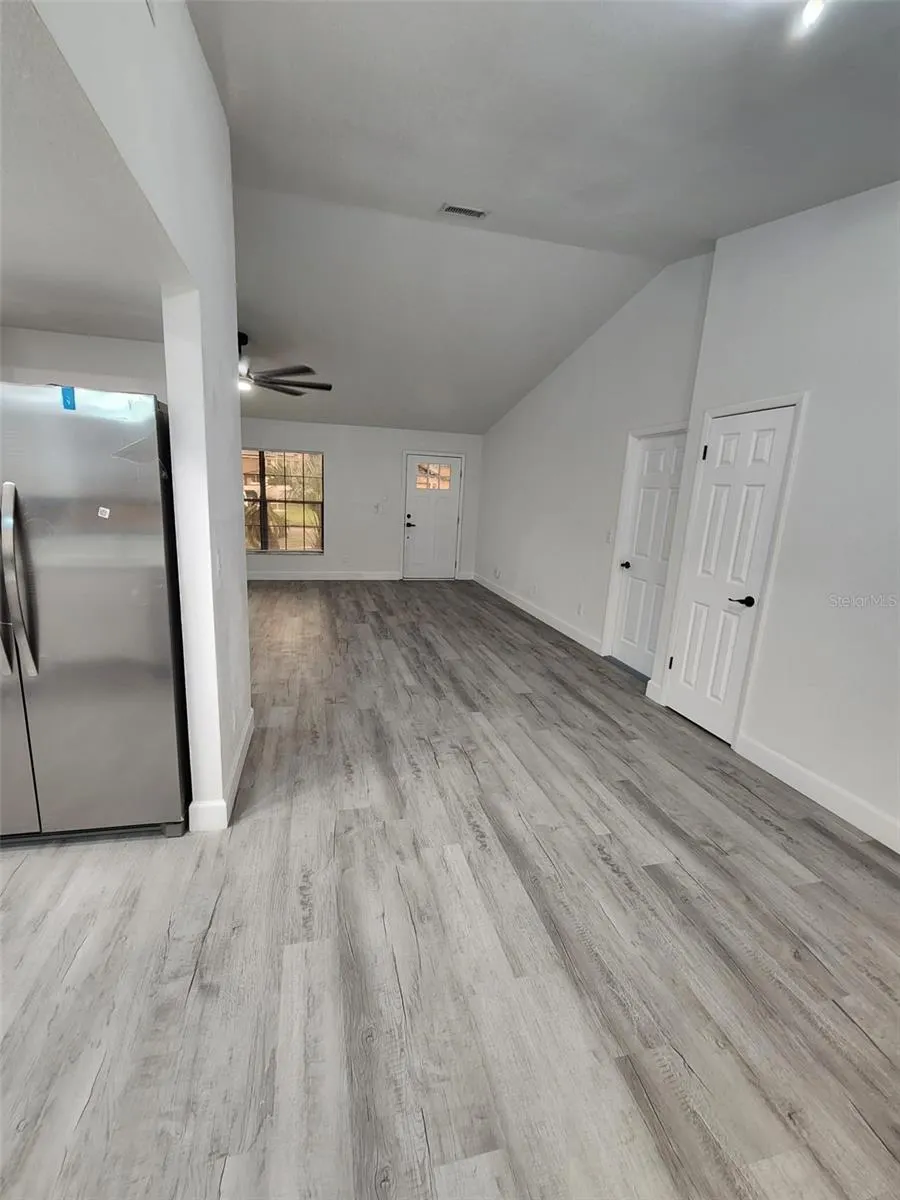 8058 DEERWOOD CIR
