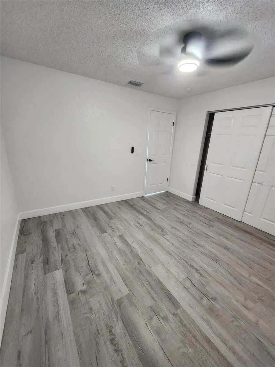 8058 DEERWOOD CIR