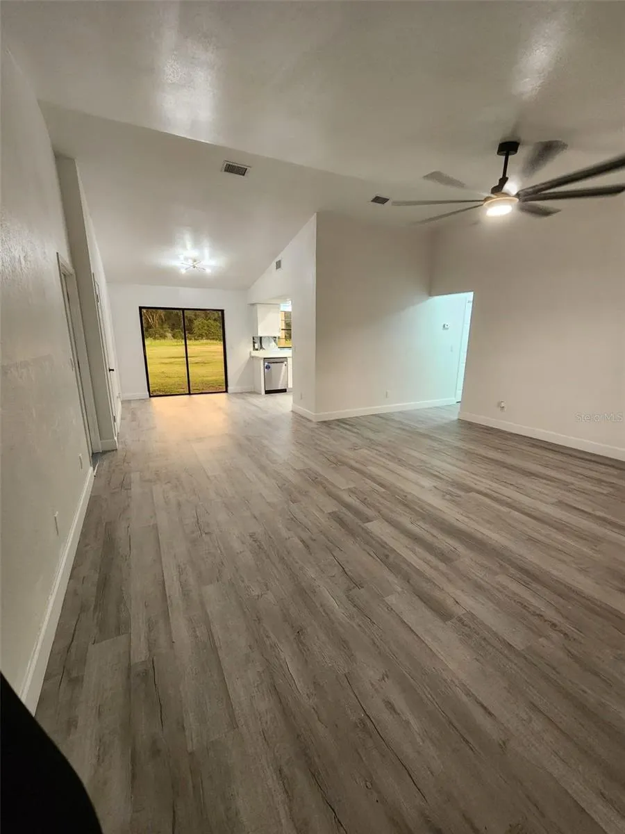 8058 DEERWOOD CIR